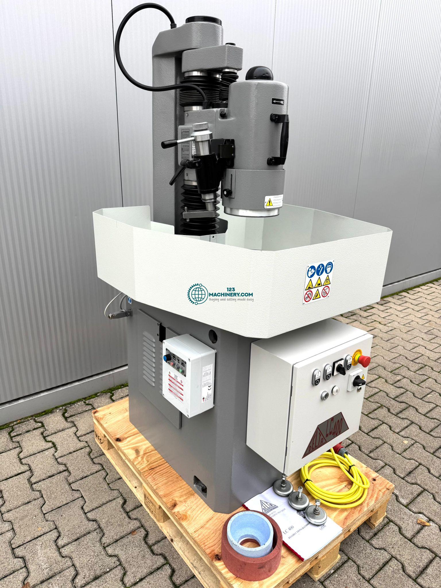 Rundtischschleifmaschine - DELTA LC 400